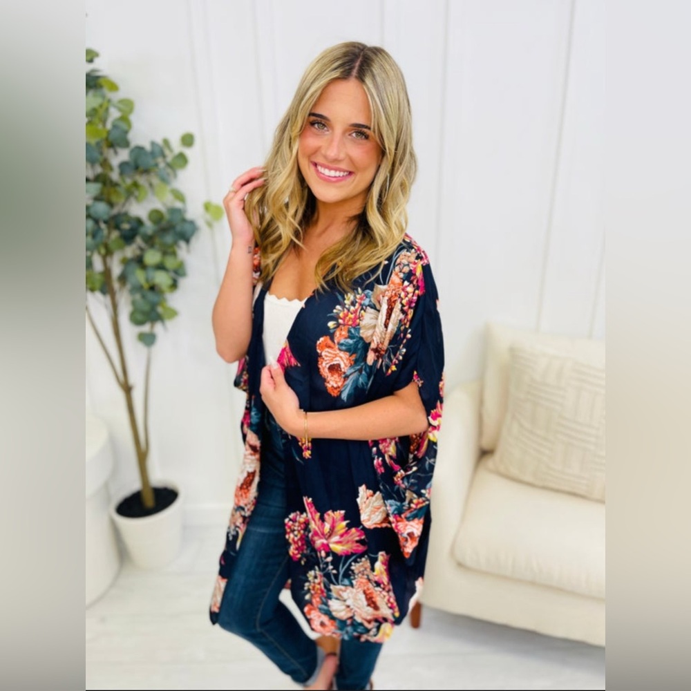 🆕 Umgee Bold Floral Kimono Cardigan Shawl Bohemian Boho Chic Festival Hippie
